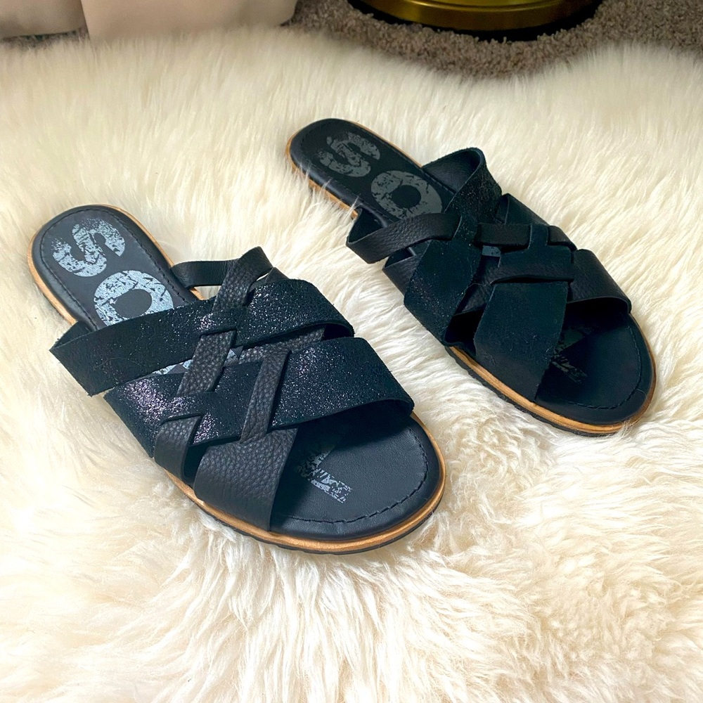 Size 9 Sorel Ella Sandal. Brand new.